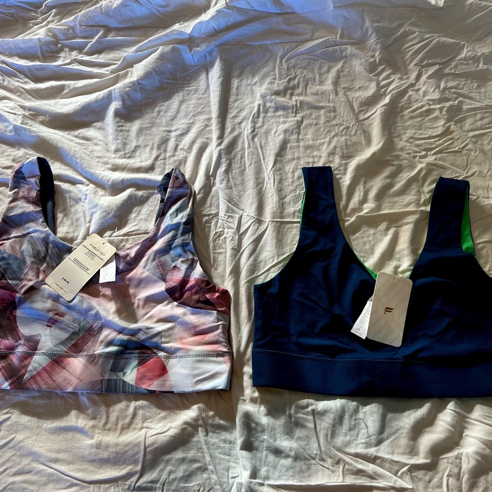 Fabletics Harlow Reversible Medium-Impact Sports Bras (2)